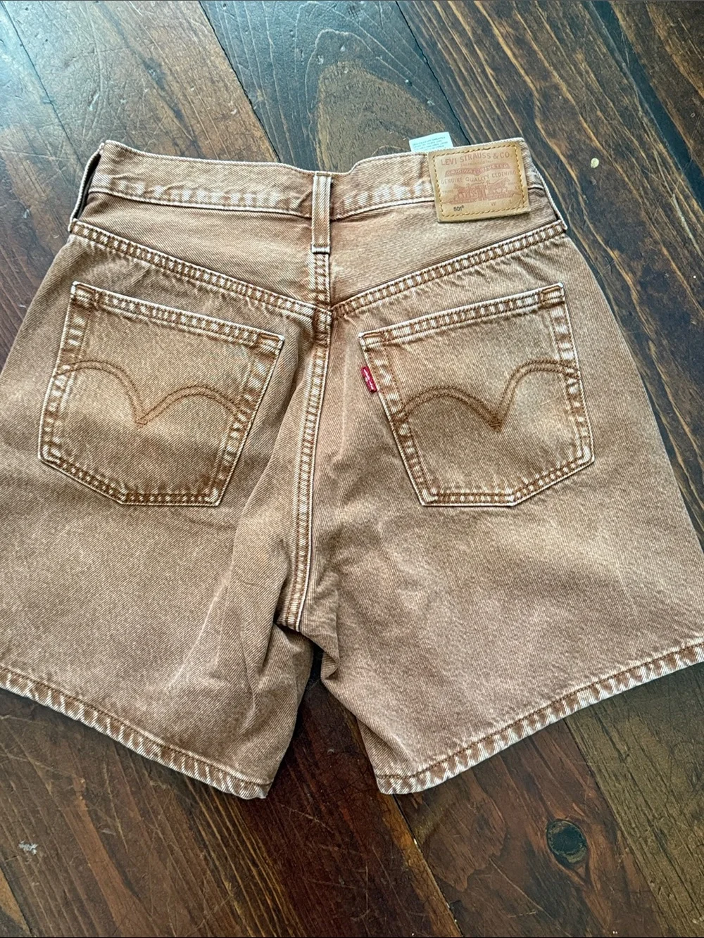High-Rise Women's Denim Shorts in Washed Brown